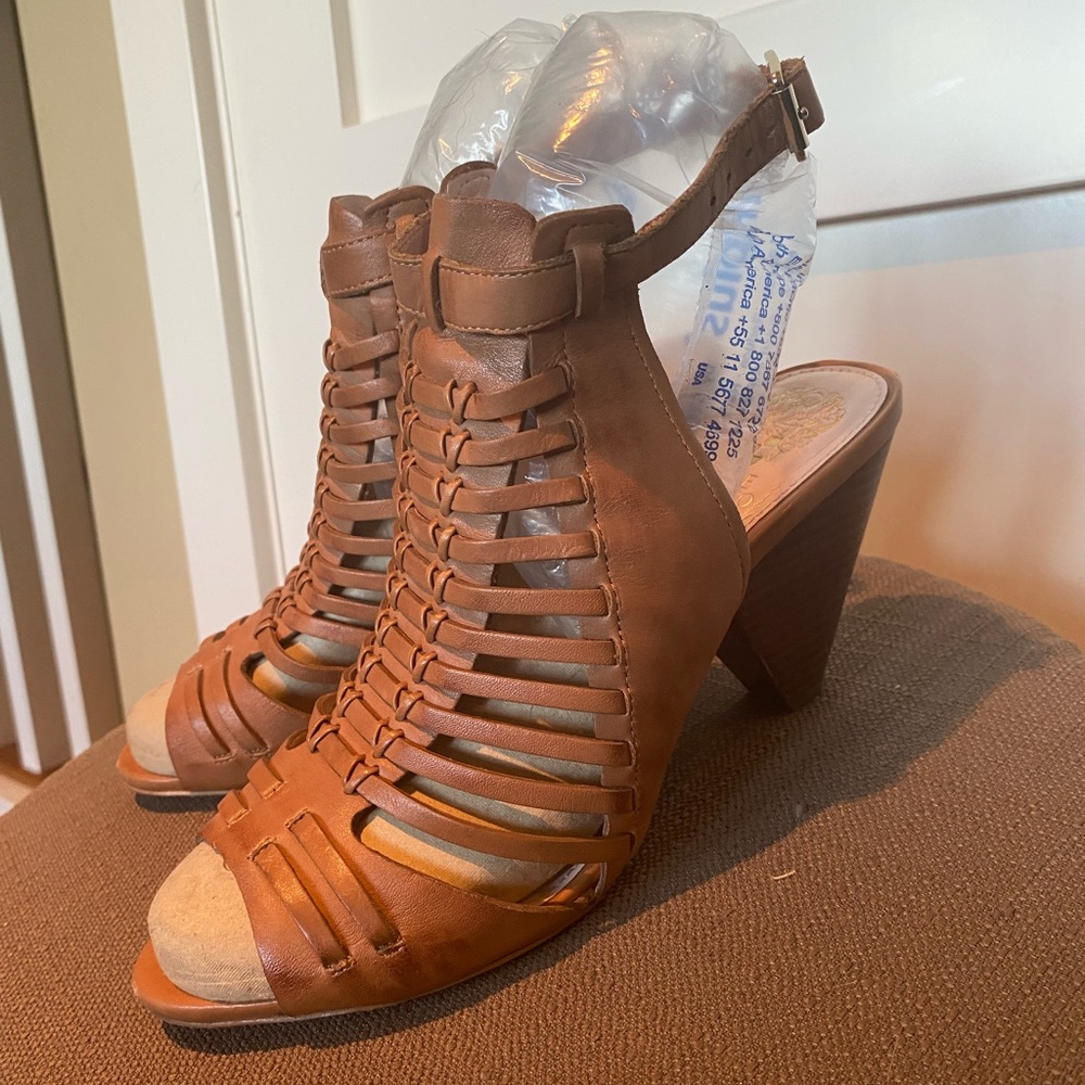 EUC Vince Camuto Cage Sandal with Wood-Stacked Heel, Size EU 39.5/ US 9.5